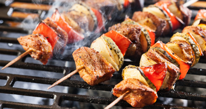 Россияне предпочитают самостоятельно готовить шашлык